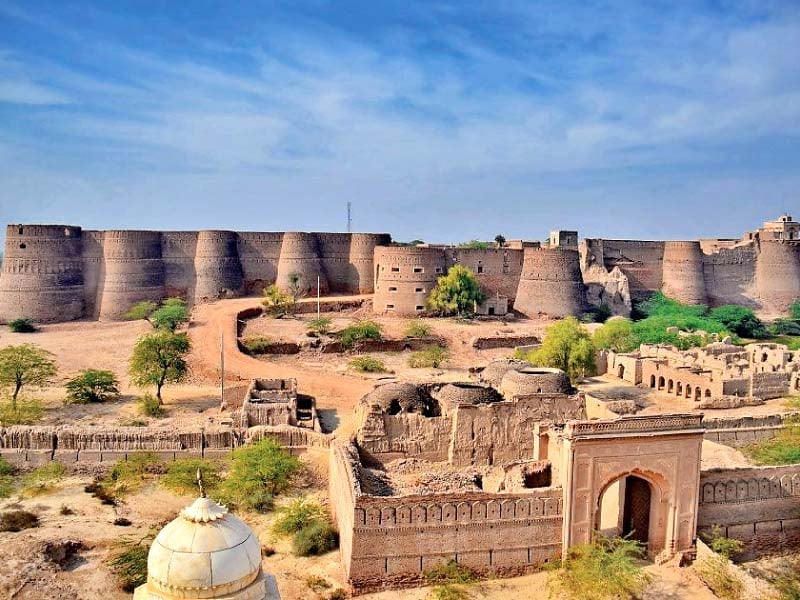 Week-End in Multan, Bhawalpur, Uch Sharif and Derawar (3 Days)