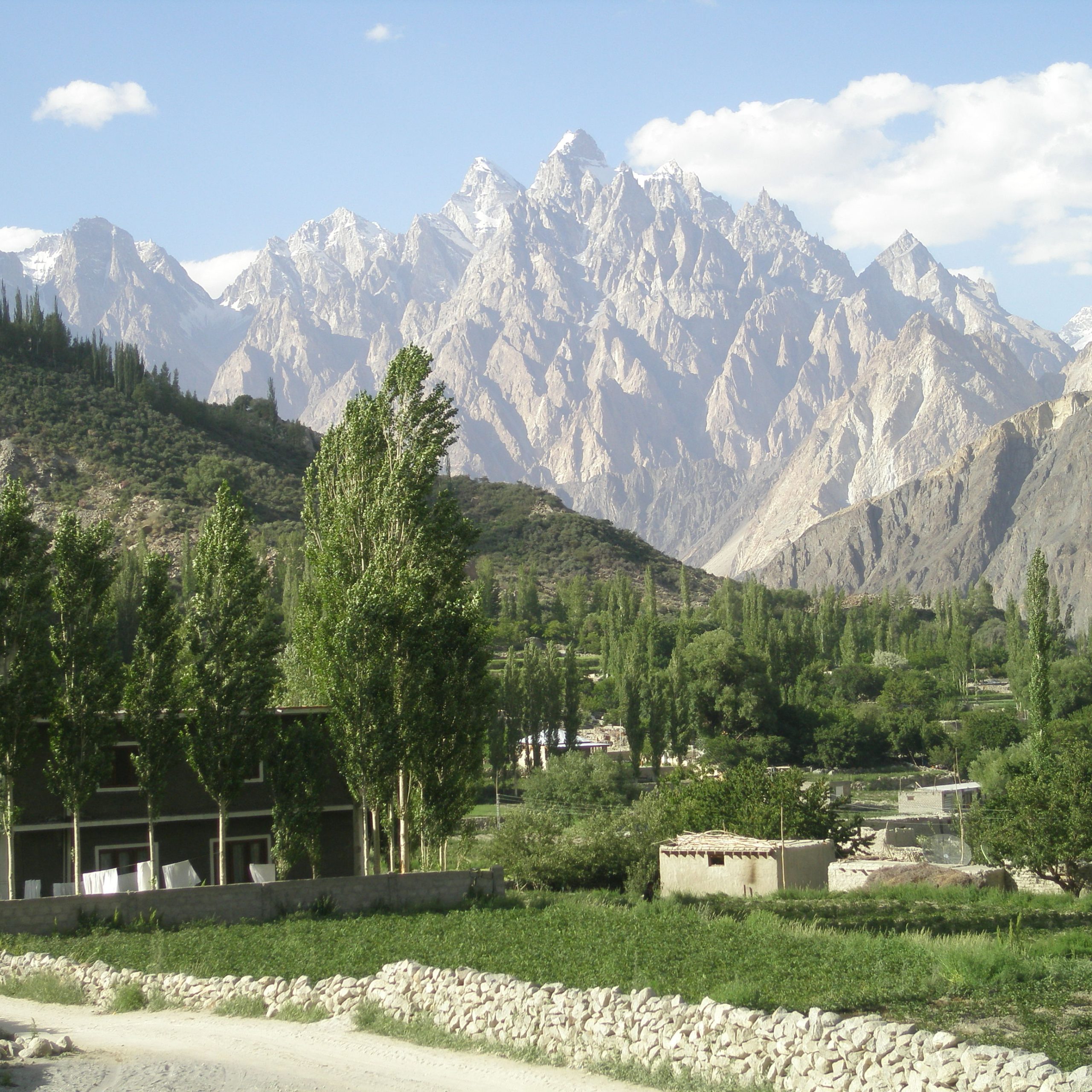 Day 02 Karimabad-Gulmit-Gilgit: