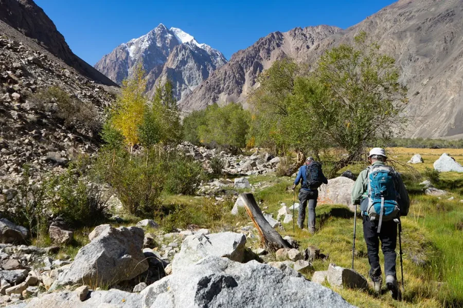 Shadows of Masherbrum – Walk beneath the grandeur of the Karakoram and discover the timeless beauty of Baltistan (6 Days)