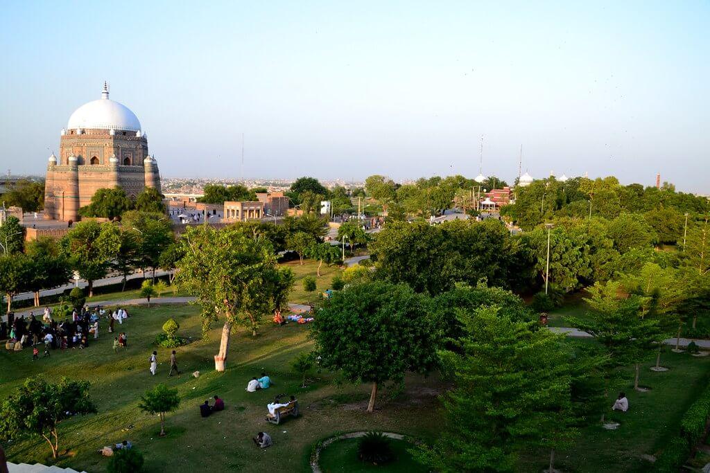 Week-End in Multan, Bhawalpur, Uch Sharif and Derawar (3 Days)