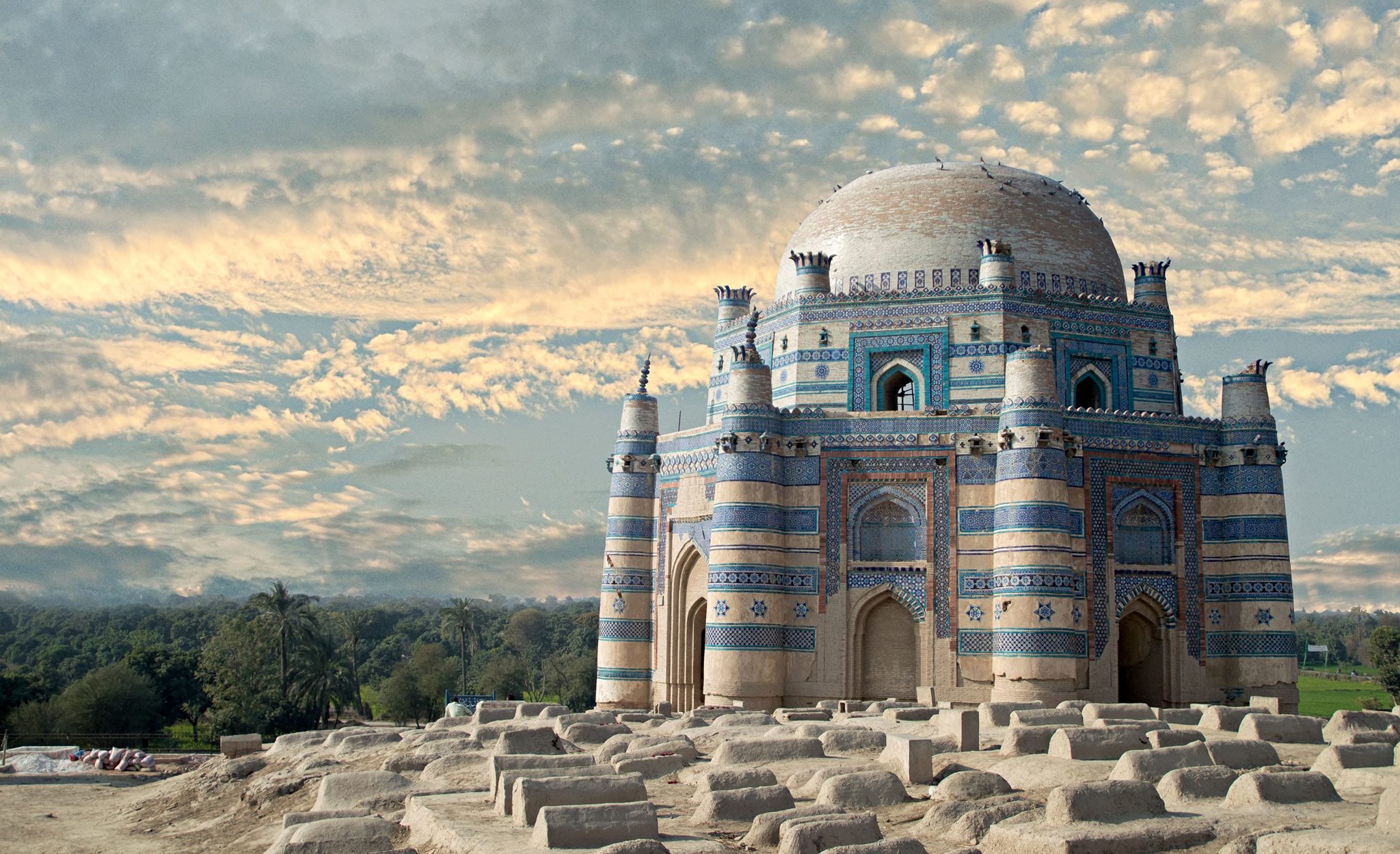 Week-End in Multan, Bhawalpur, Uch Sharif and Derawar (3 Days)