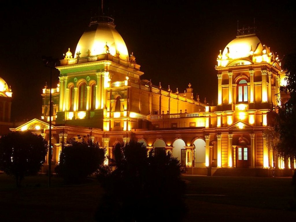 Week-End in Multan, Bhawalpur, Uch Sharif and Derawar (3 Days)